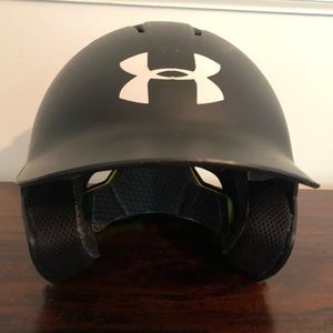 Under Armour baseball helmet, Size 5 7/8-6 3/4